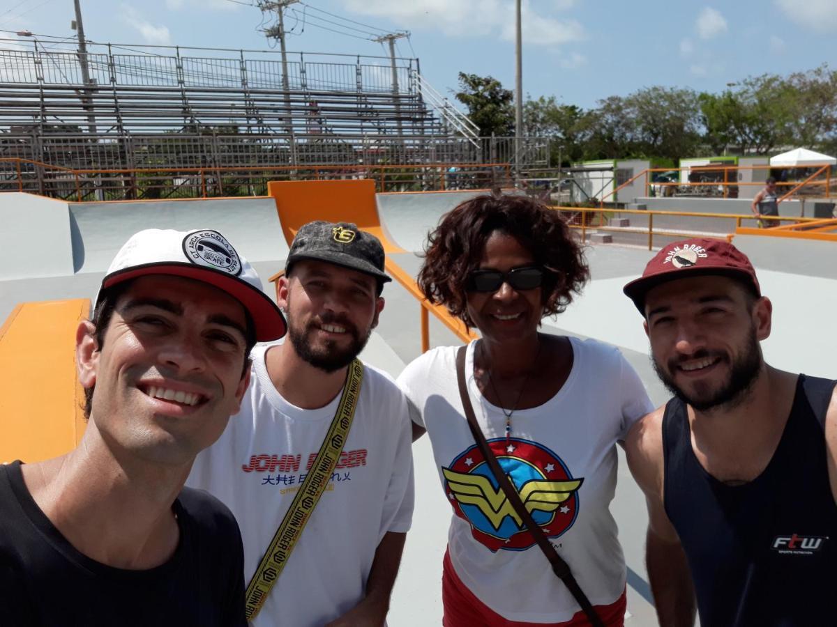 Perto Do Aeroporto De Salvador - Dona Pitanga Hostel Lauro de Freitas Esterno foto