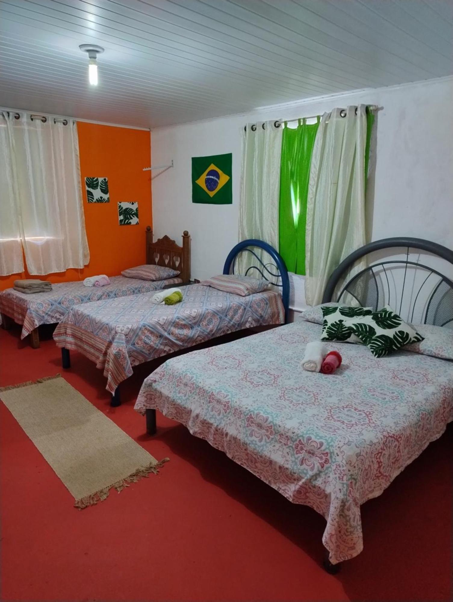 Perto Do Aeroporto De Salvador - Dona Pitanga Hostel Lauro de Freitas Esterno foto