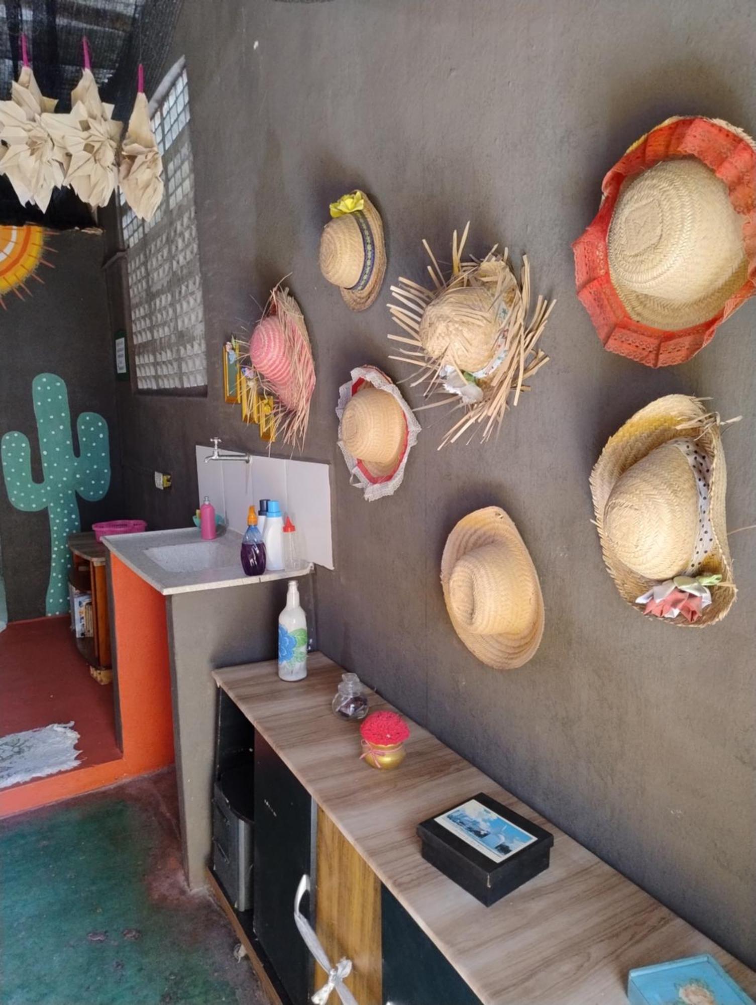 Perto Do Aeroporto De Salvador - Dona Pitanga Hostel Lauro de Freitas Esterno foto